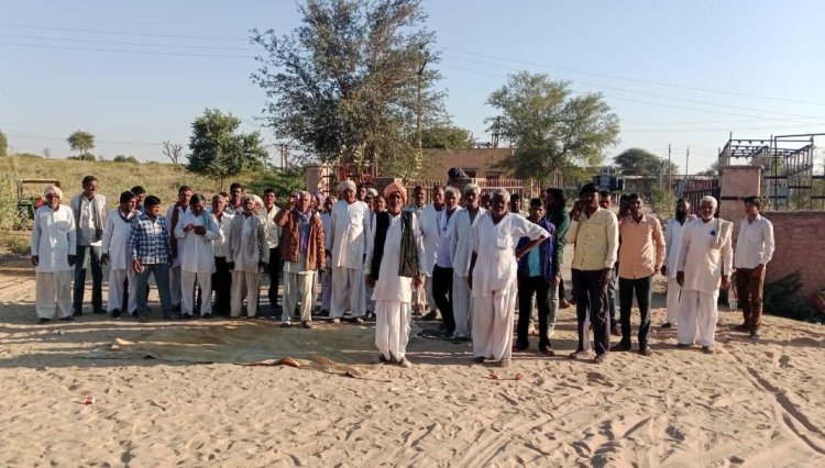 मालसर जीएसएस के आगे किसानों ने 6 घंटे बिजली व वोल्टेज में सुधार की मांग, किसानों का 7 दिनों से धरना जारी