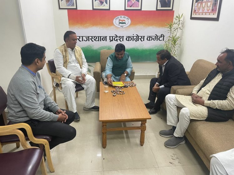 सामूहिक विवाह सम्मेलन के लिए पीसीसी चीफ गोविंद सिंह डोटासरा से मिले
