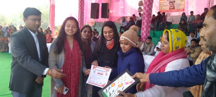 ब्लॉक रैणी में नारी चौपाल का हुआ आयोजन विभिन्न विभागों द्वारा महिलाओं को सरकार की योजना, नियम, अधिनियमों की जानकारी की प्रदान