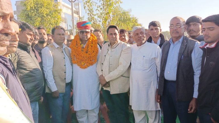 चौमू पहुँची नीमकाथाना जिला बनाओं पदयात्रा में,विधायक सुरेश मोदी का हजारों कार्यकर्ताओं के साथ जयपुर कूच