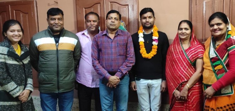 सीए बनने पर लखन का स्वागत