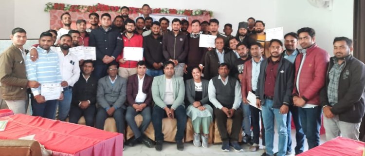 "सीएचओ के 15 दिवसीय आधारभूत आवासीय प्रशिक्षण का समापन"