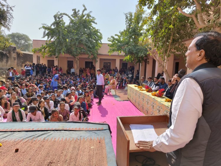 महिलाओ को पढ़ने का अधिकार मिला है तब से देश के शीर्ष पदों पर महिला शक्ति पहुंची है- गुढ़ा राबाउमावि में वार्षिकोत्सव में हुआ प्रतिभाओं का सम्मान