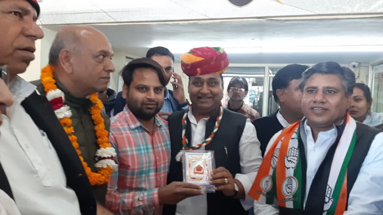 प्रधानमंत्री झूठ बोलकर सेकते हैं राजनीतिक रोटियां: गोविन्द डोटासरा
