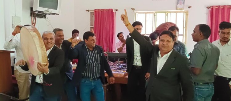 हर्षोल्लास के साथ मनाया स्थापना दिवस