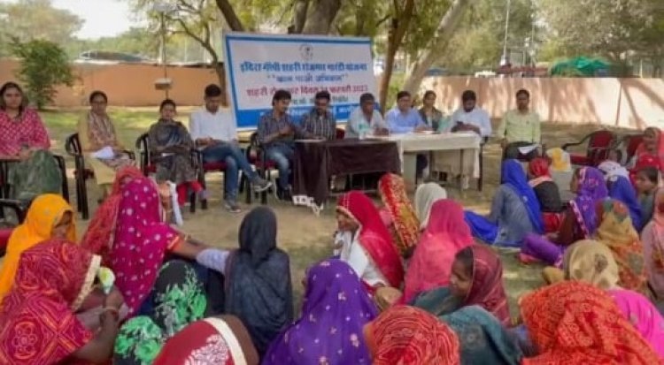 शहरी रोजगार गारंटी योजना के अंतर्गत काम मांगो अभियान की दी जानकारी, मौके पर ही बनाए श्रमिकों के  जॉब कार्ड