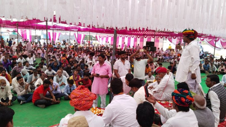केवट कल्याण बोर्ड गठन की मांग को लेकर हुई महापंचायत वह सद्बुद्धि यज्ञ का हुआ आयोजन