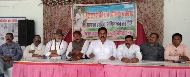 आजादी के नायकों के विचार जन जन तक पहुंचाएं - शर्मा