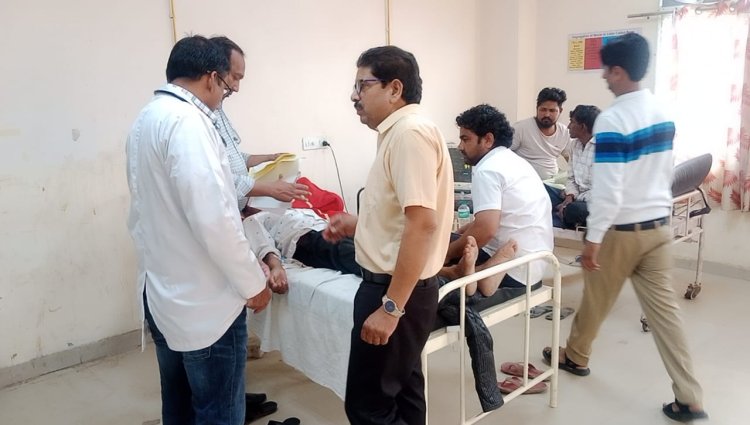 डीबी अस्पताल का मेडिकल कॉलेज प्राचार्य किया निरीक्षण,  आक्सीजन प्लांट अपडेट रखने के दिए निर्देश