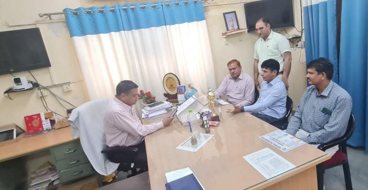नर्सेज एसोसिएशन ने विभिन्न मांगो को लेकर सौपा ज्ञापन