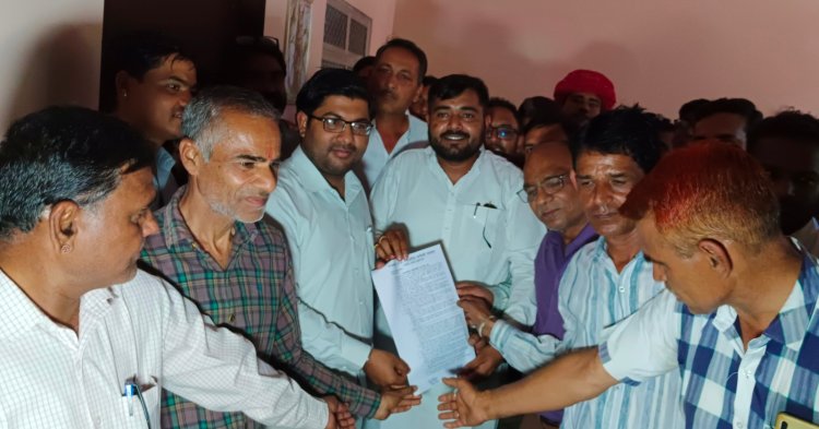 मंत्रालयिक कर्मचारियों की हड़ताल, जनता परेशान