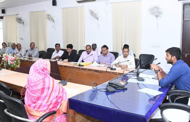 डांग क्षेत्र के विद्यालयों, अस्पतालों एवं आंगनबाड़ियों का प्राथमिकता से हो विकास: मुख्य कार्यकारी अधिकारी