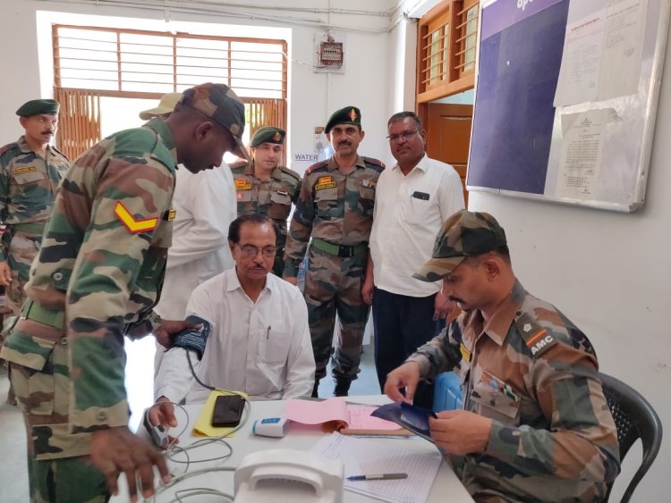 आर्मी कैंट जालीपा स्वास्थ्य जांच एवं उपचार शिविर का हुआ आयोजन