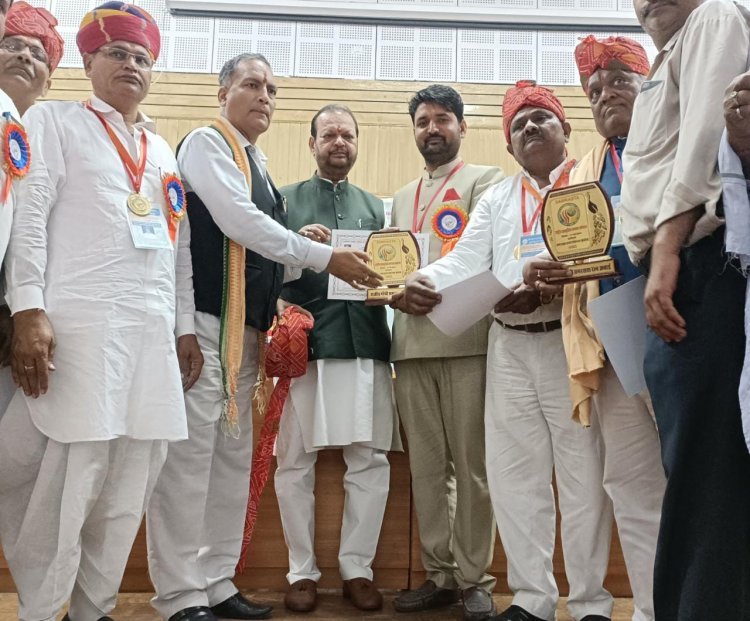 कागा को मिला नई दिल्ली में "राजीव गांधी समरसता रत्न अवार्ड"