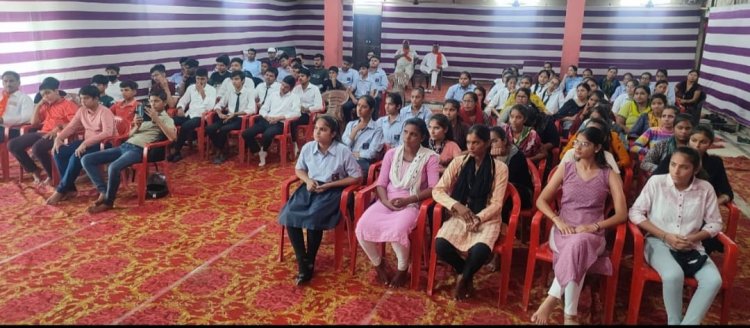 एजुकेशन फेयर से शिक्षा से अपग्रेड रखने में मिलती है मदद - डॉ प्रदीप गेहानी