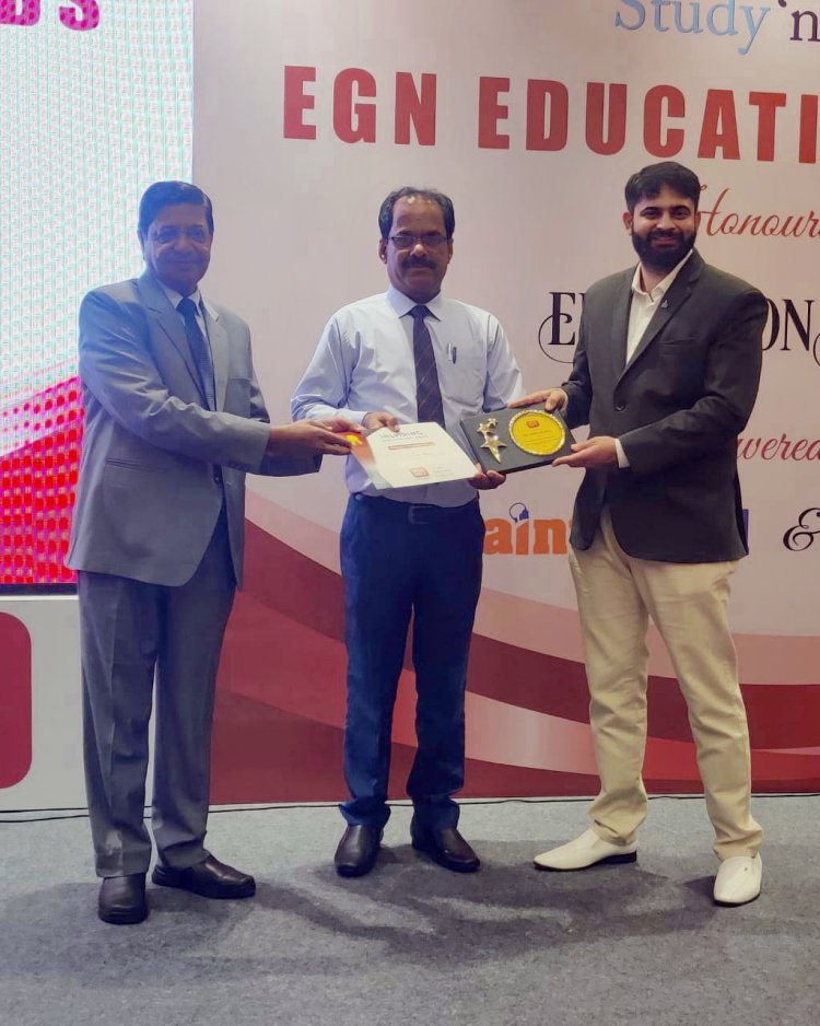 सादुलपुर उपप्राचार्य इन्सपाईरिंग ए पब्लिक स्कूल राजगढ़ के उपप्राचार्य इन्द्रसिंह को शिक्षा के क्षेत्र में उल्लेखनीय योगदान के लिए एज्युकेशन गा्रेथ नेटवर्क (ईजीएनजुकेशन अवॉर्ड से सम्मानित