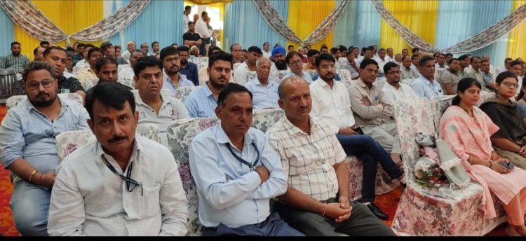 वाणिज्य कर विभाग का संवाद कार्यक्रम व्यापारियों की समस्या सुनी,दिए सुझाव