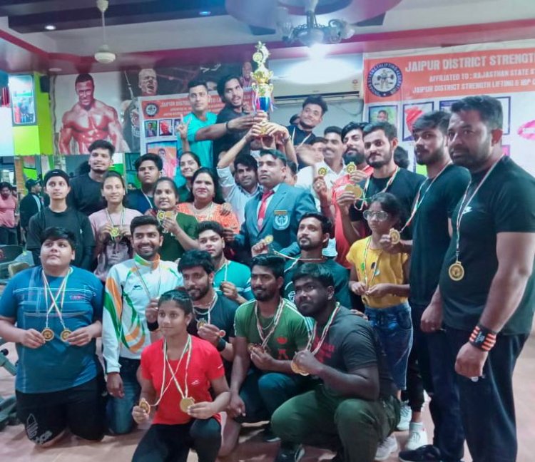 दा वर्ल्ड जिम  झोटवाड़ा ने जीती चैंपियनशिप