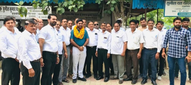 बार एसोसिएशन के अधिवक्ताओं से मिले बीजेपी नेता मोहित यादव