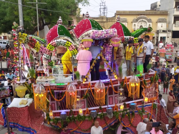 श्री जगन्नाथ जी के जयकारों से गूंजा अलवर, निकली रथयात्रा