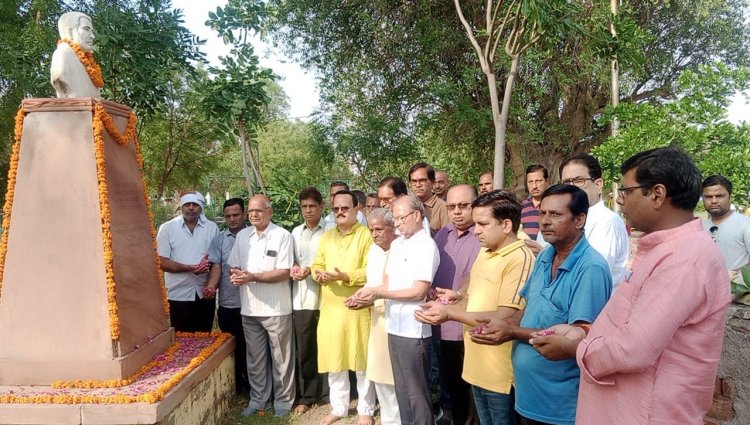 शास्त्रार्थ के संवाहक थे चूरू के ऋषि गणपति शर्मा मनाई पुण्यतिथि, अर्पित की पुष्पांजलि