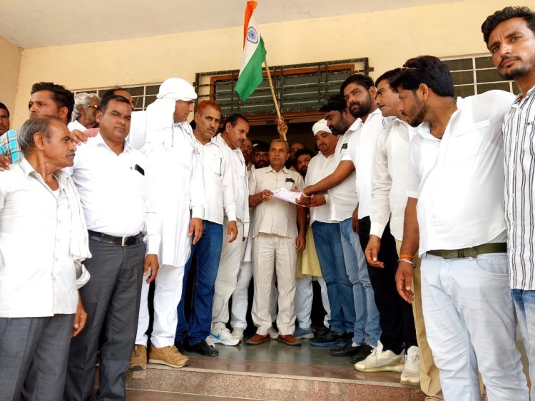 सुजानगढ़ को जिला बनाने के लिए सालासर में प्रदर्शन, उप तहसील का किया घेराव, जिला नहीं बनाने पर उग्र आन्दोलन की चेतावनी