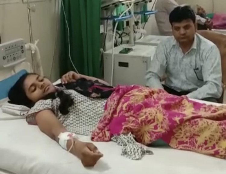 रक्त नलिकाओं के हुए ऑपरेशन से 18 वर्षीय युवती को मिला जीवनदान दस साल से परेशान परिजन ऑपरेशन के लिए घूम रहे थे, मेडिकल कॉलेज के डॉक्टर ने किया ऑपरेशन