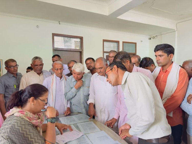 विधायक कृष्णा पूनिया ने विधायक निवास पर की जनसुनवाई