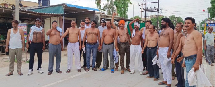 अर्द्धनग्न प्रदर्शन कर सरकार से मांग सुजानगढ़ जिला