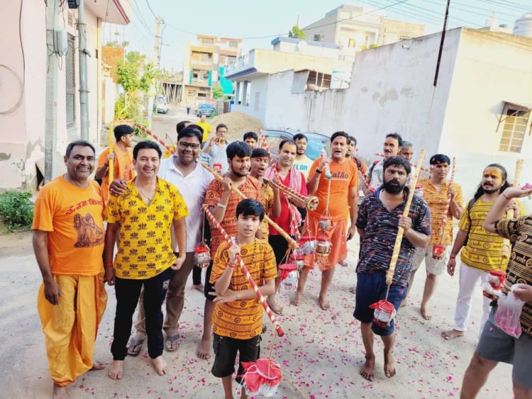 ‘‘मुरलीपुरा शिव हनुमान मंदिर में भगवान भोलेनाथ का किया अभिषेक। ‘