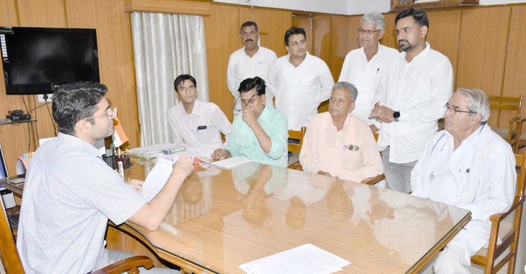 राजस्थान सरपंच संघ ने  जिला कलक्टर को दिया ज्ञापन