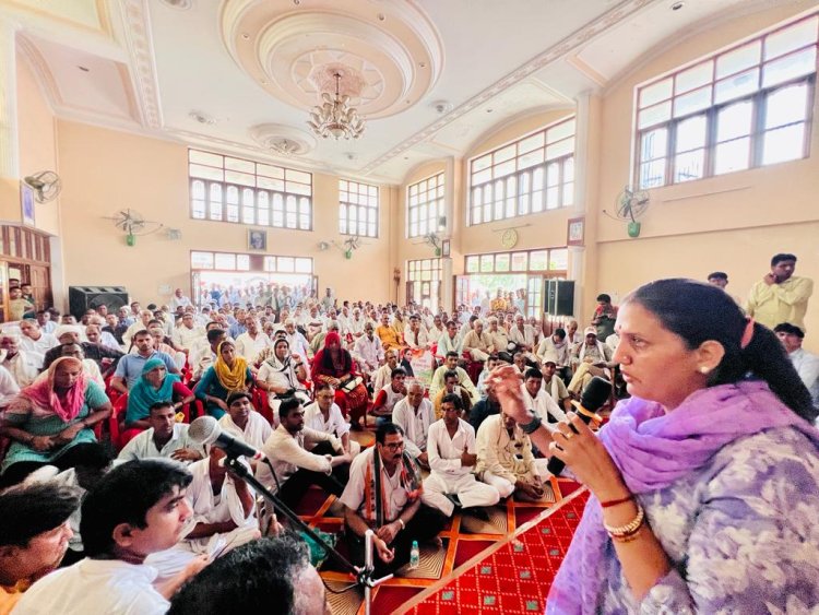 सादुलपुर में कांग्रेस कार्यकर्ता संवाद कार्यक्रम आयोजित, बूथ स्तर पर टीम बनाकर कार्य करना होगा : कृष्णा पुनिया