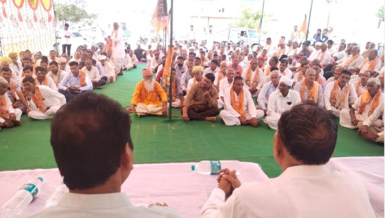 भाजपा नेताओं ने की गांवों में सभाएं