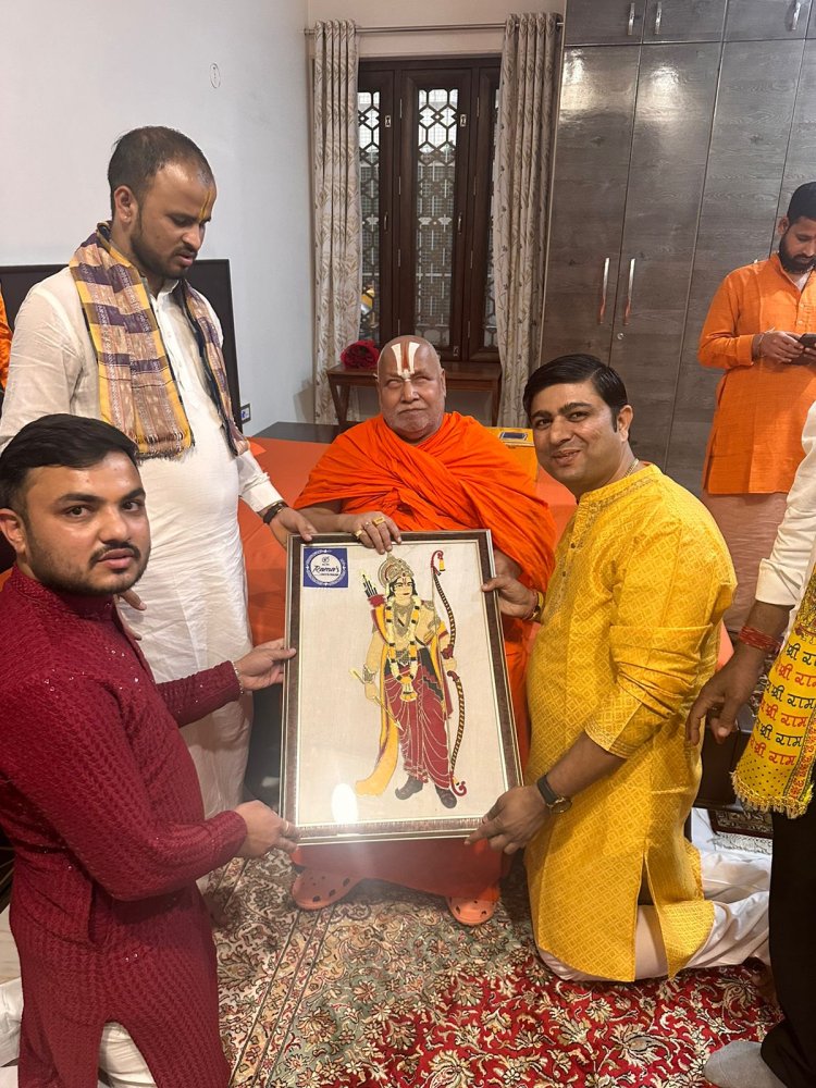 जगद्गुरु रामानंदाचार्य स्वामी रामभद्राचार्य का स्वागत किया