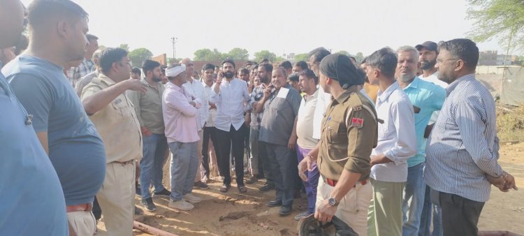 मनोहरपुर की डायपर फैक्ट्री में भीषण आग, करोड़ों का नुकसान