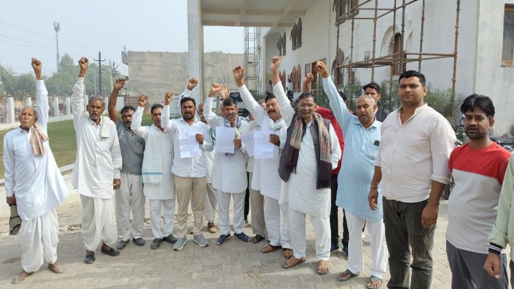 चोरी की बढ़ती घटनाओं पर आक्रोश, ग्रामीणों ने थाने का घेराव करने की दी चेतावनी