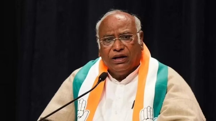 बैलेट पेपर की वापसी के लिए कांग्रेस चलाएगी देशव्यापी अभियान मल्लिकार्जुन खरगे ने ईवीएम पर उठाए सवाल, केंद्र सरकार पर तीखा हमला