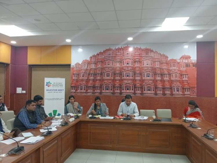 डॉ. जितेंद्र सोनी की अध्यक्षता में साप्ताहिक समीक्षा बैठक आयोजित जनसुनवाई, राजस्व मामलों और युवा महोत्सव की तैयारियों पर जोर