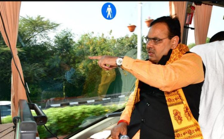 मुख्यमंत्री भजनलाल ने बस में किया निरीक्षण, राइजिंग राजस्थान की तैयारियों को दिया अंतिम रूप