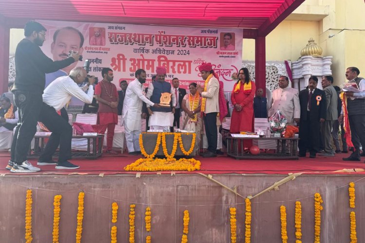 "जोड़ प्रत्यारोपण विशेषज्ञ डॉ. बी.आर. बगड़िया को 'वृद्धजन सेवा सम्मान'"