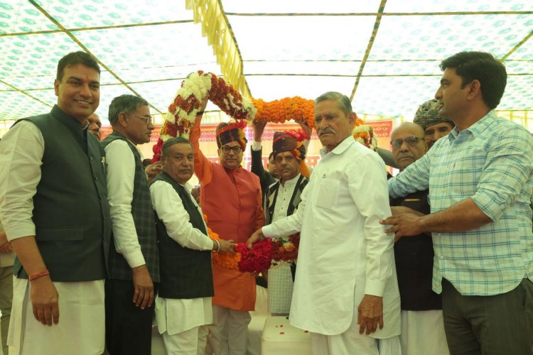 डॉ. सतीश पूनिया ने आमेर में 10 करोड़ के विकास कार्यों का किया शुभारंभ - चिकित्सा मंत्री गजेंद्र सिंह खींवसर ने चिकित्सा सुविधाओं के विस्तार का दिया आश्वासन