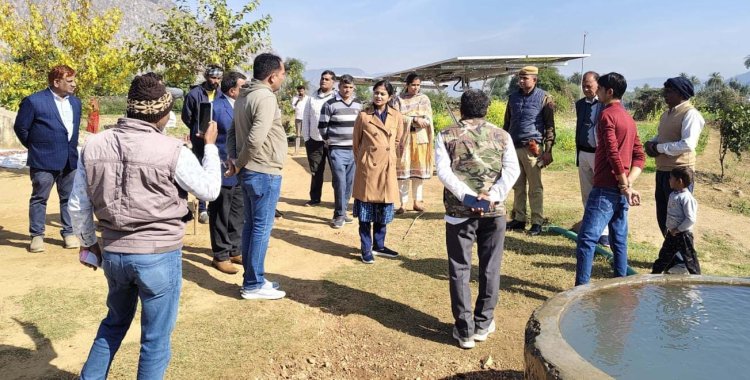 थानागाजी में जिला कलेक्टर ने किया निरीक्षण, जनसुनवाई में सुनीं समस्याएं