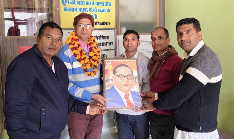 डॉ बीएल नायक को अवॉर्ड मिलने पर नायक समाज ने किया अभिनंदन