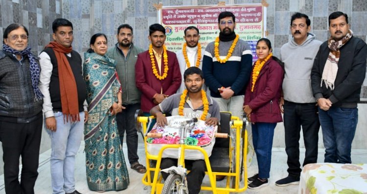 पांच दिवसीय एक्यूप्रेशर चिकित्सा शिविर का समापन
