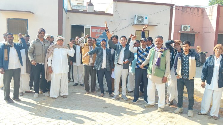 ग्रामीणों ने ज्ञापन सौंपा, चोरियों पर लगाम नहीं लगी तो आंदोलन की चेतावनी