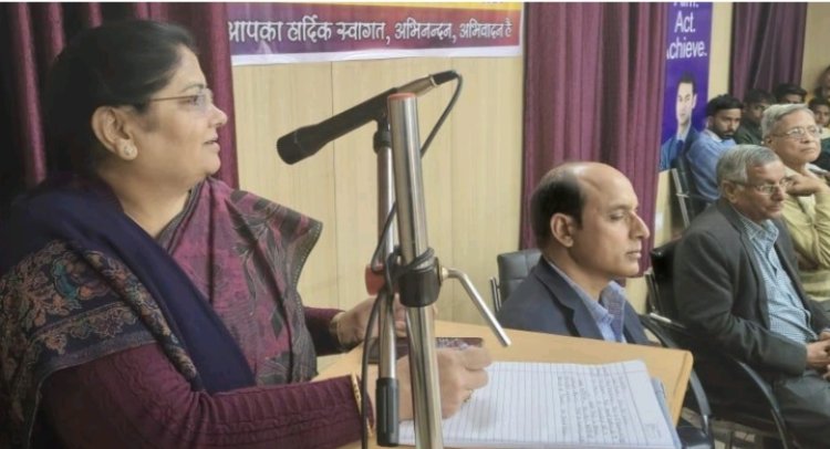 साहित्य परिमार्जित करता है व्यक्तित्व: प्रो. ईसराण