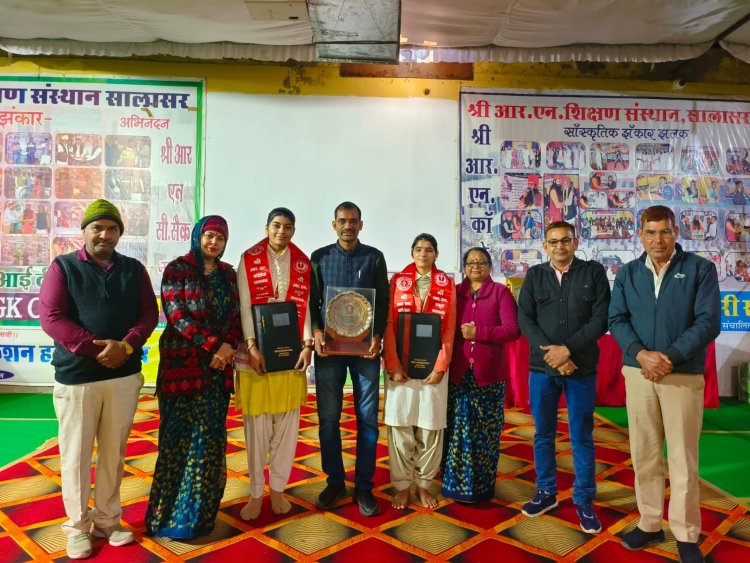 चल वैजयंती ट्रॉफी जीतने पर किया सम्मानित 