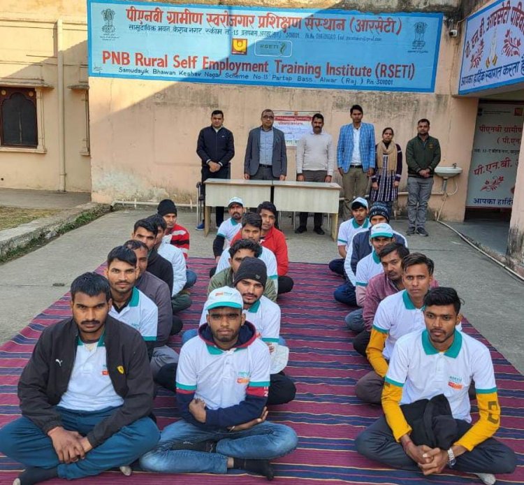 मोबाइल रिपेयरिंग प्रशिक्षण कार्यक्रम का आयोजन   