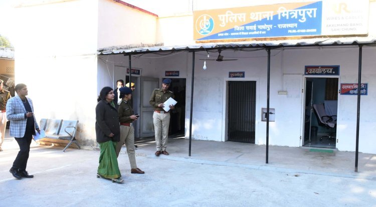राजस्व न्यायालयों में लंबित प्रकरण जल्द निपटाएं: जिला कलक्टर