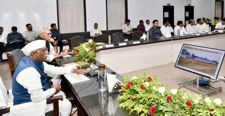 राज्यपाल ने जिला अधिकारियों के साथ की बैठक, योजनाओं के प्रभावी क्रियान्वयन के दिए निर्देश